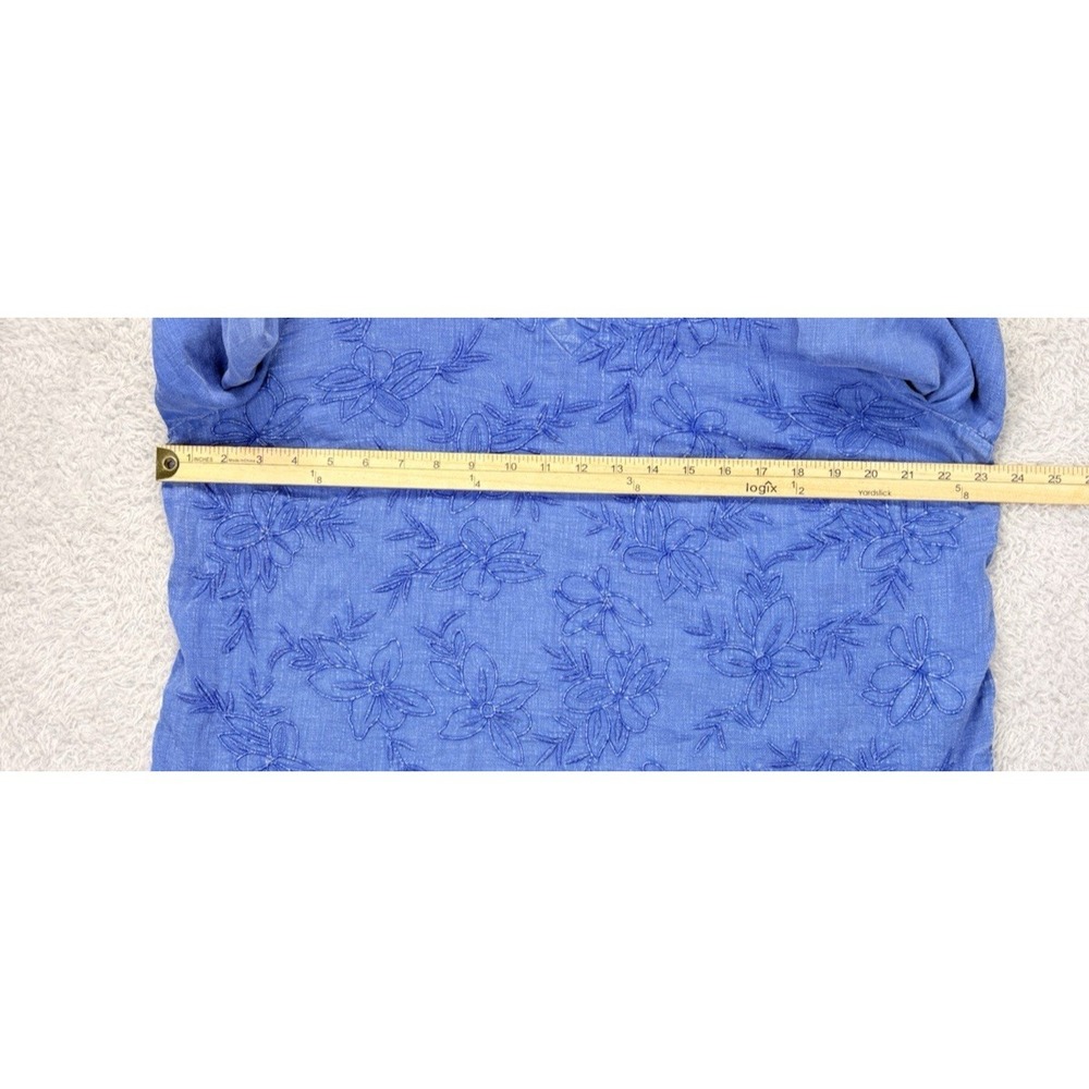 Chicos Size 2 (Large) Blue Embroidered Top V-Split Neck Bell Sleeve Lightweight - Picture 6 of 9